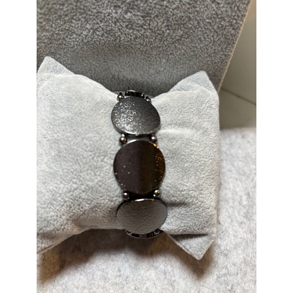 #11. Paparazzi Metallic Spotlight Bracelet